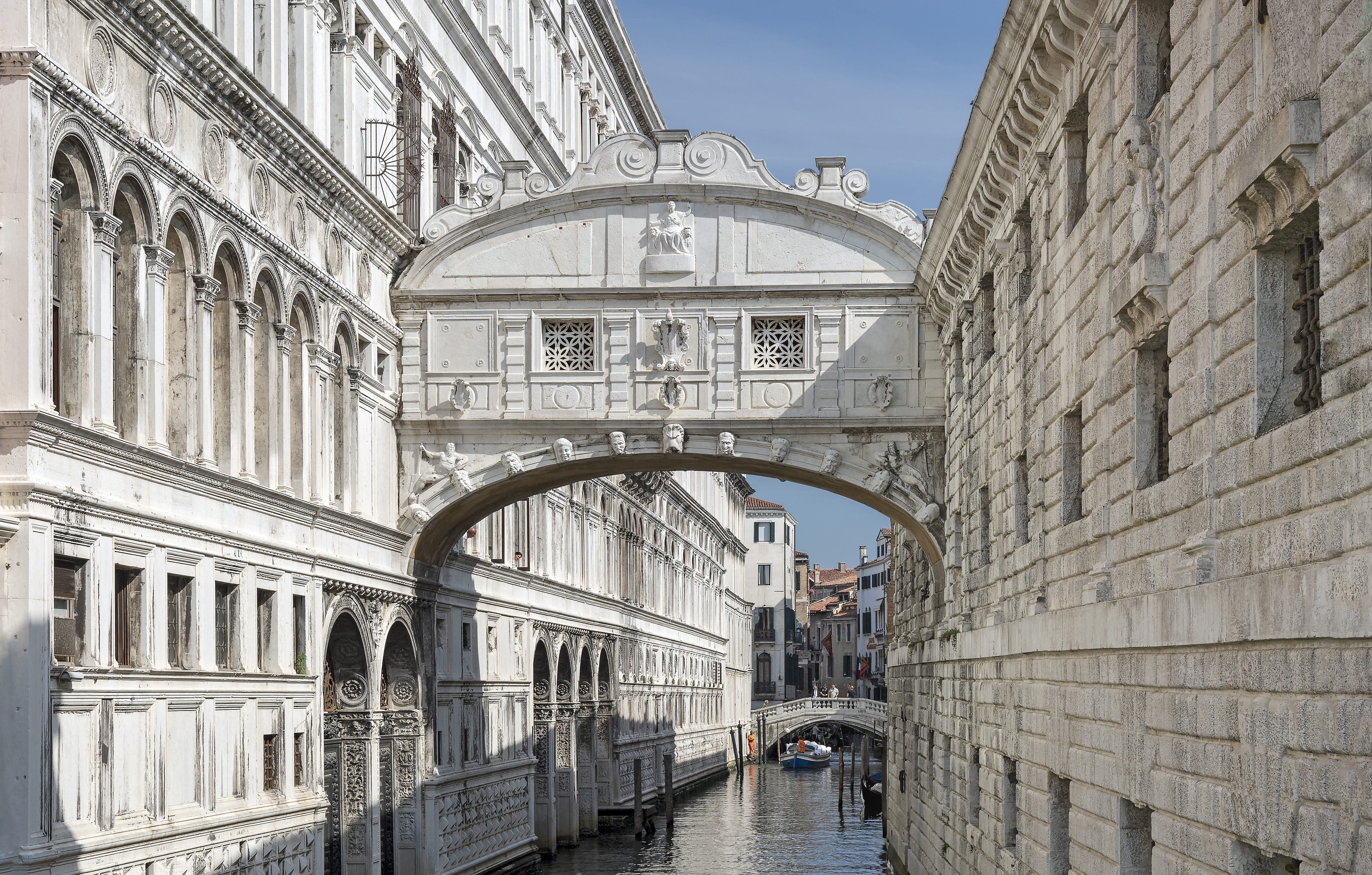 The Bridge of Sighs: Story, Access, and the Best Photo Spots